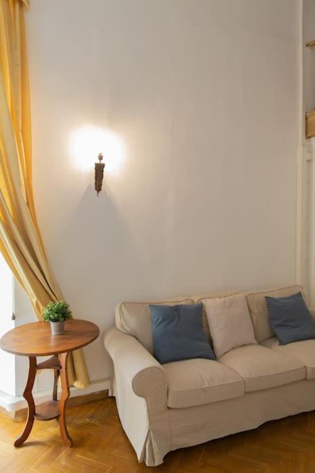 Strategic 2Br Apartment Florence Exterior photo